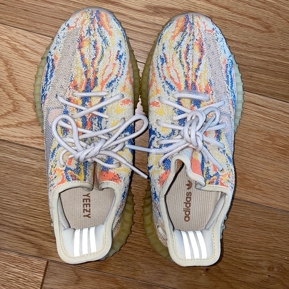 Yeezys sneakers size 6 mens , about 7.5 womens.  Worn twice